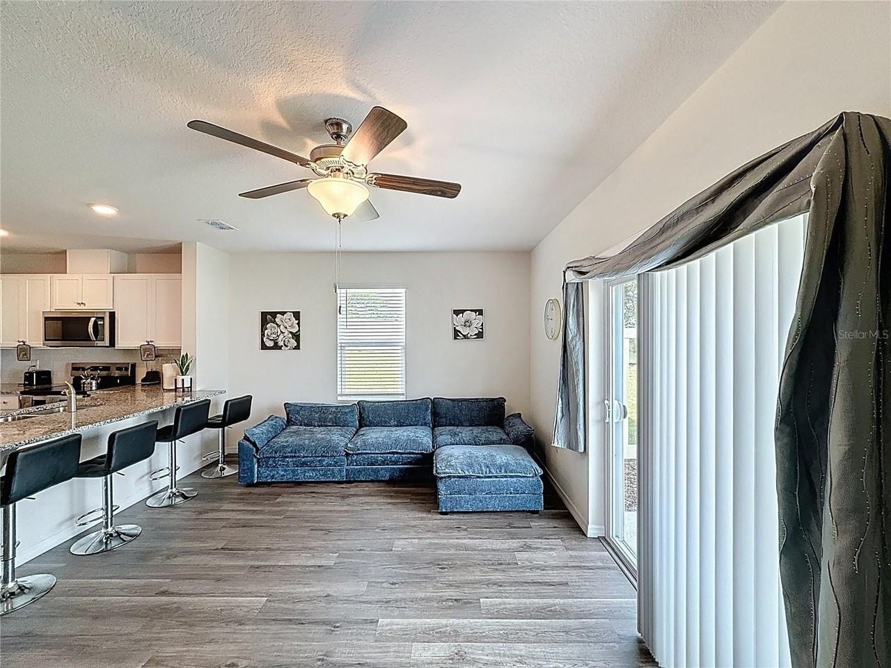 1303 Tallowwood Ln - Photo 5 of 18