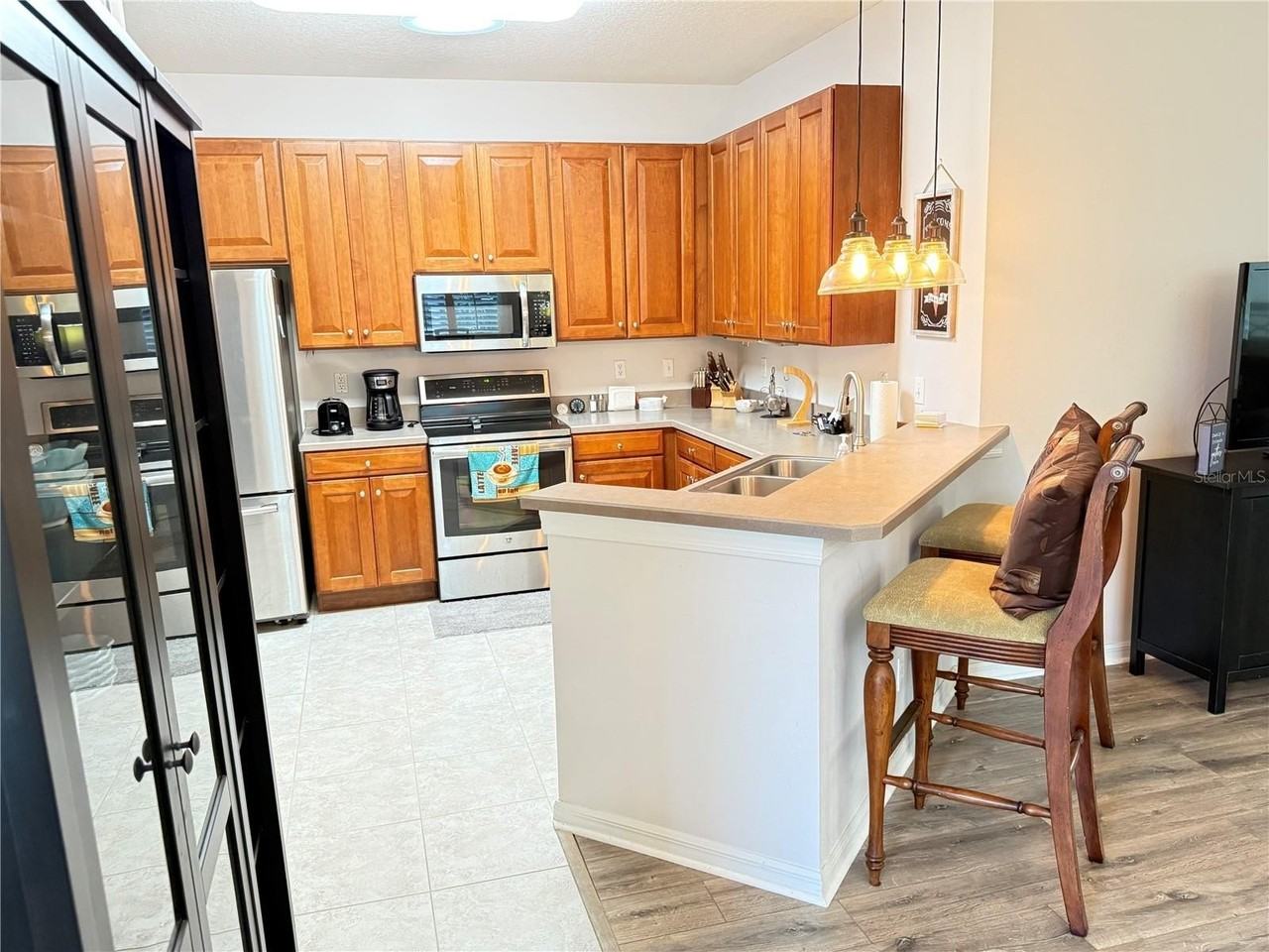 2052 Inverness Greens Dr - Photo 7 of 22