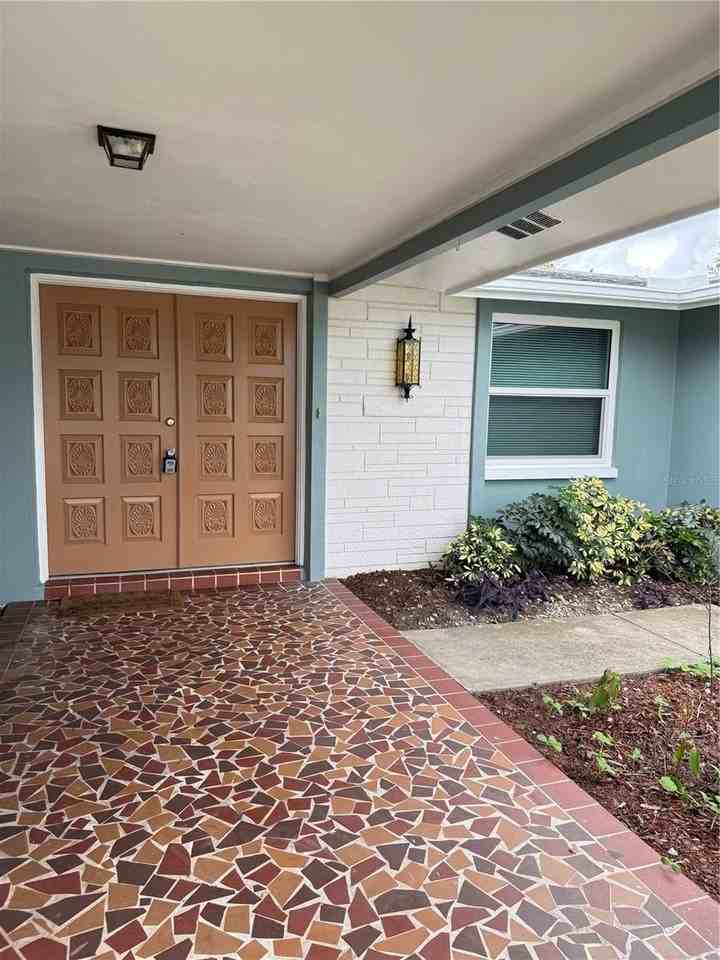 7320 King Arthur Dr - Photo 3 of 24