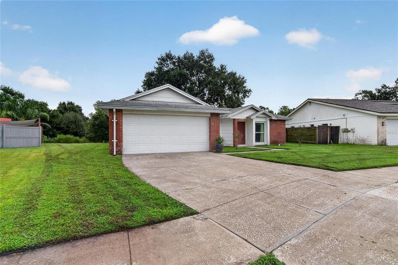 629 Stillview Cir - Photo 6 of 50