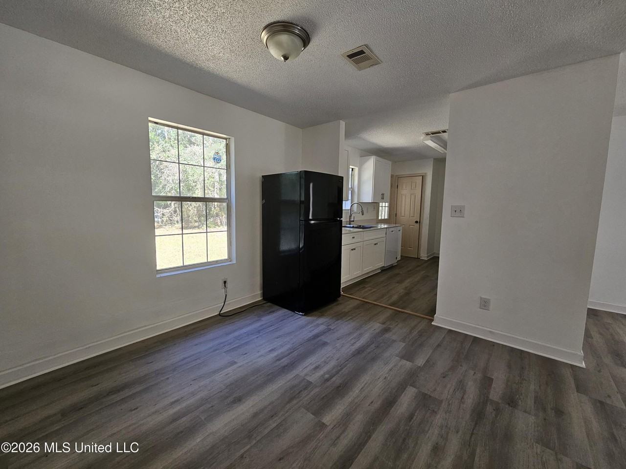 6141 Church Rd - Photo 6 of 16