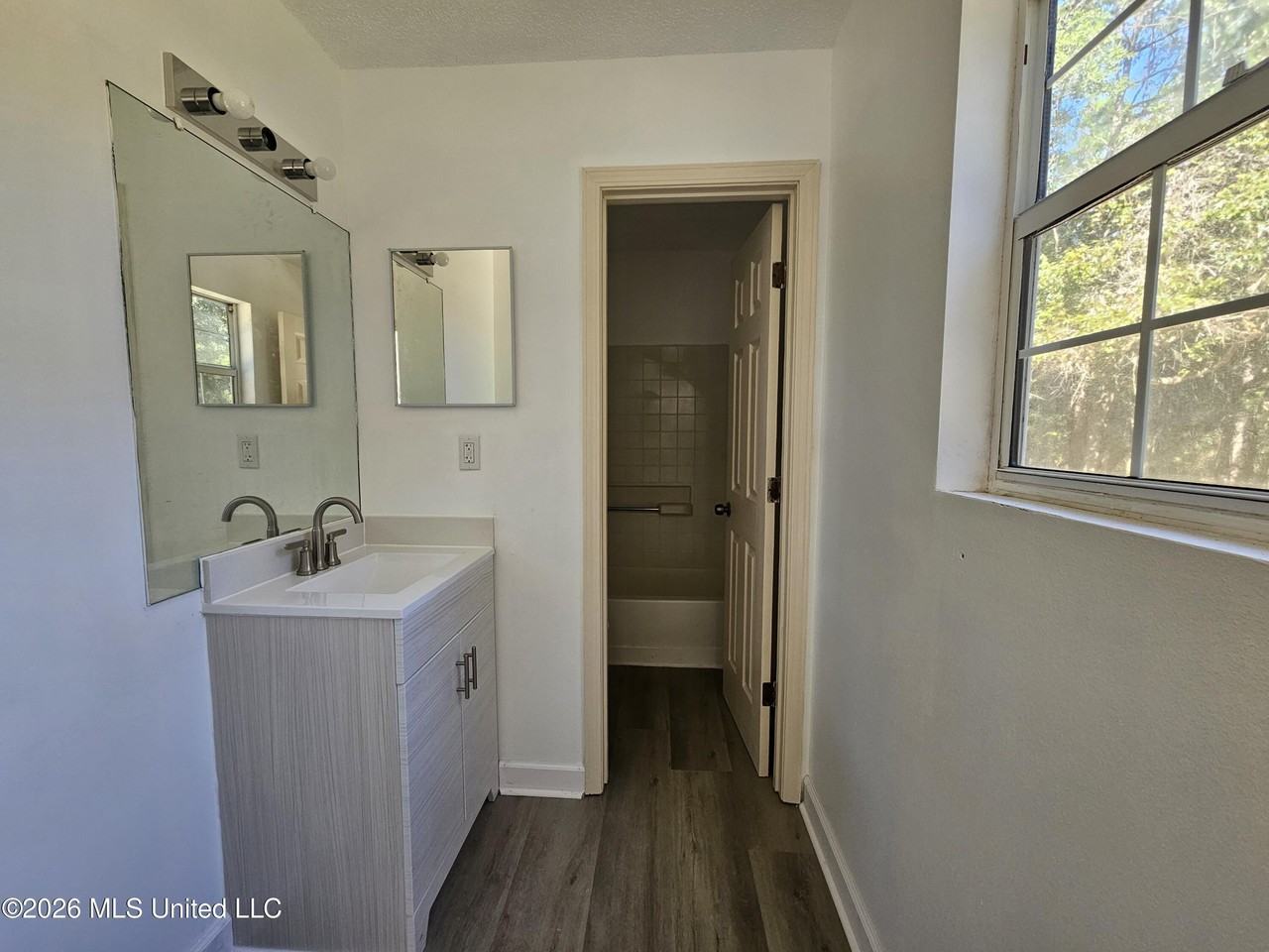 6141 Church Rd - Photo 7 of 16