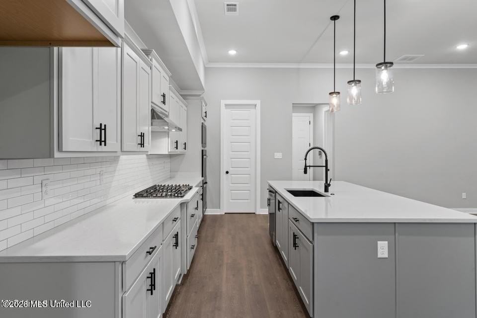2835 Cypress Lake Dr S - Photo 5 of 22