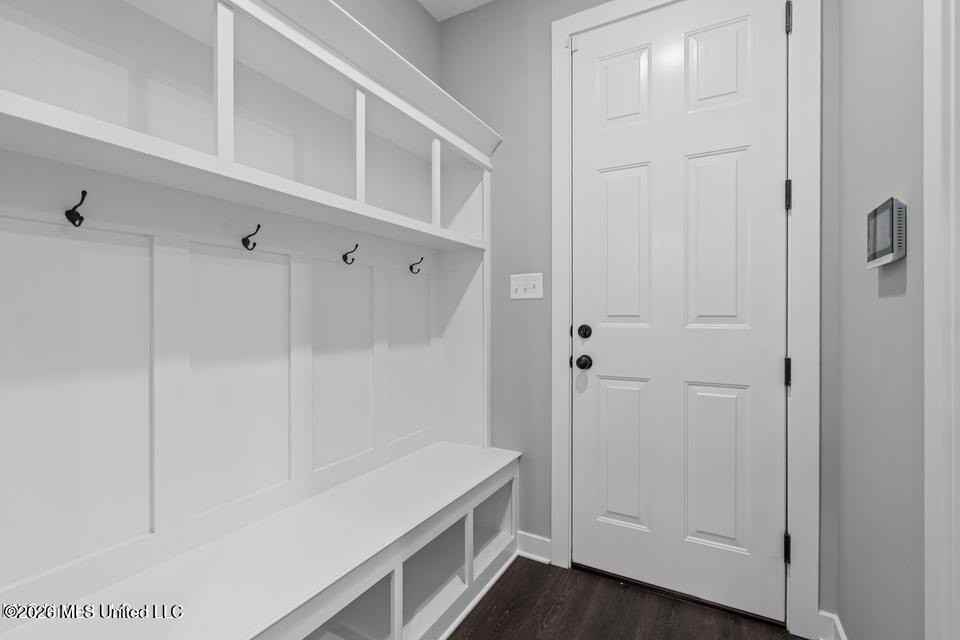 2835 Cypress Lake Dr S - Photo 6 of 22