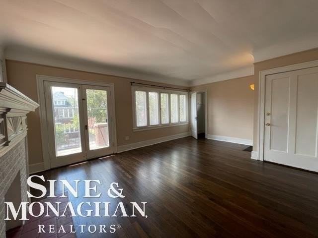 934 Nottingham Rd - Photo 3 of 19
