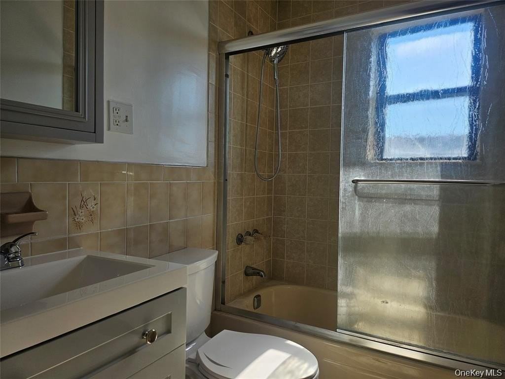 3922 211th St #2nd - Photo 7 of 8