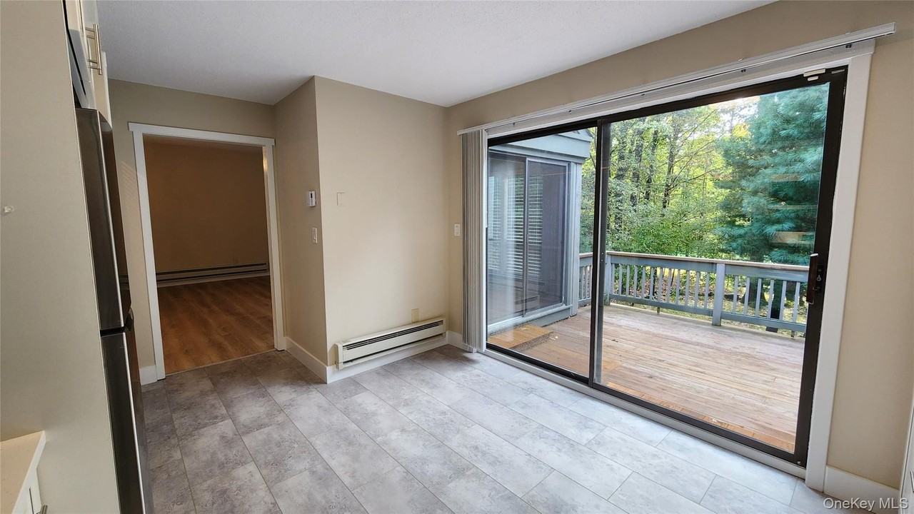 578 Heritage Hls #D - Photo 7 of 26