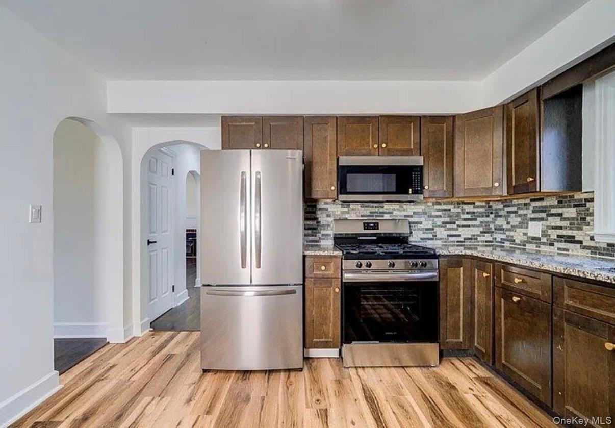 63 Fairview Ave - Photo 6 of 28