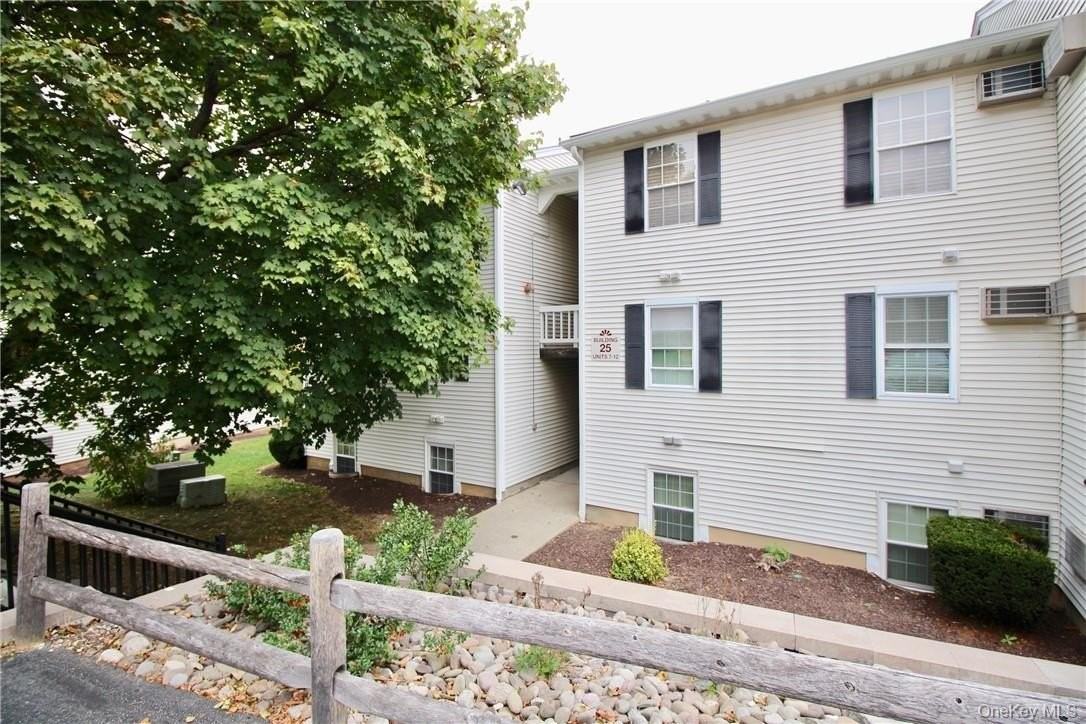 25 Lexington Hl #10