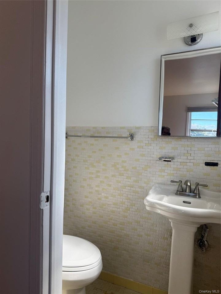 33 1st Ave - Photo 7 of 15