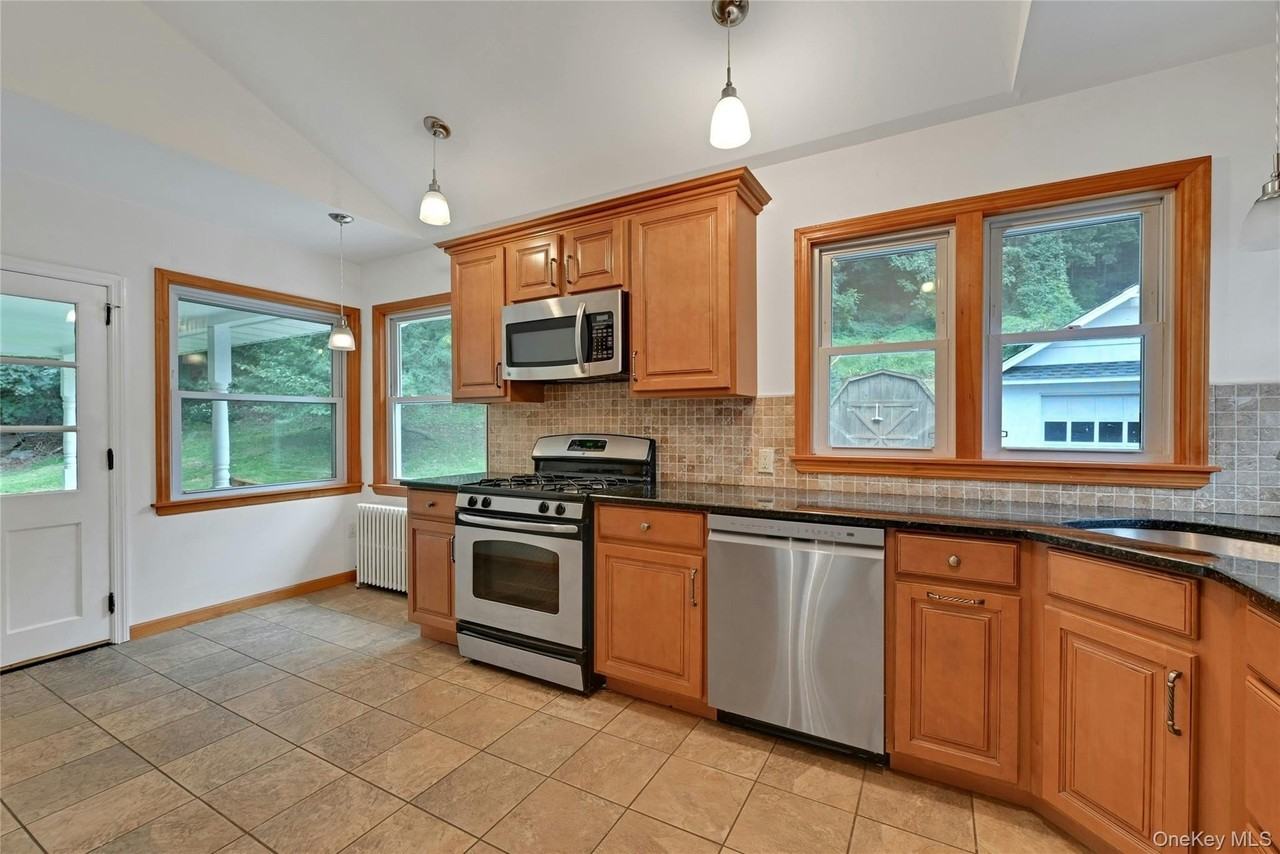 430 Piermont Ave #1 - Photo 7 of 22