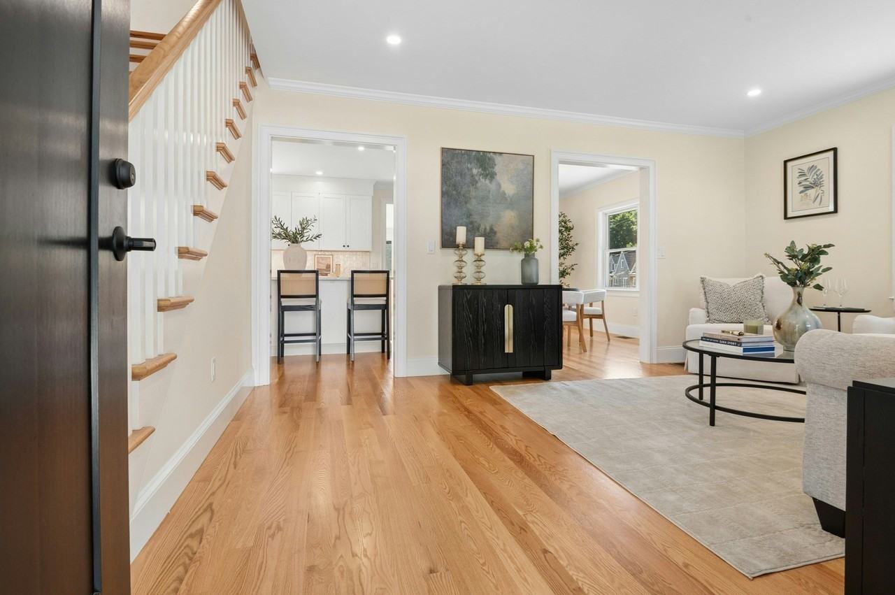 27 Thornell Ave - Photo 4 of 23