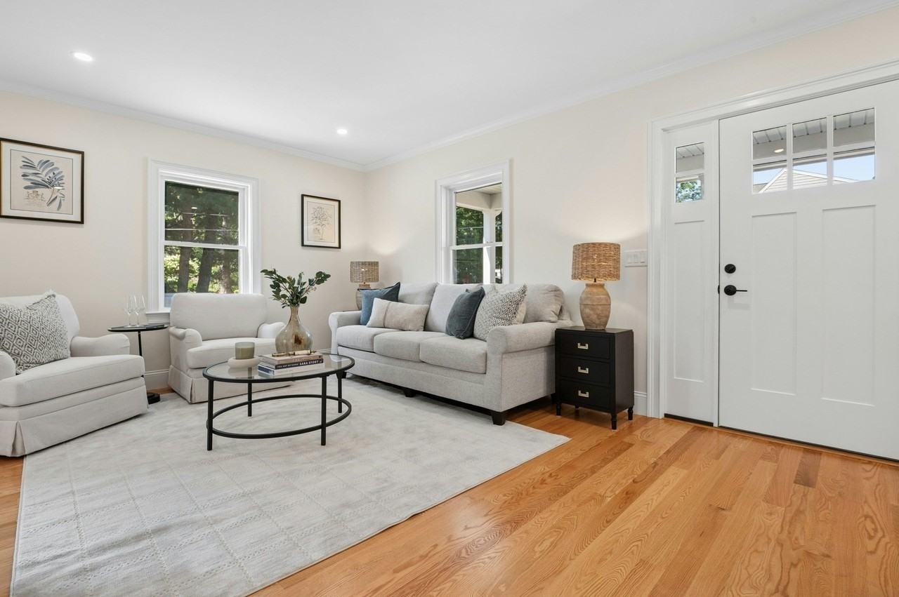 27 Thornell Ave - Photo 5 of 23