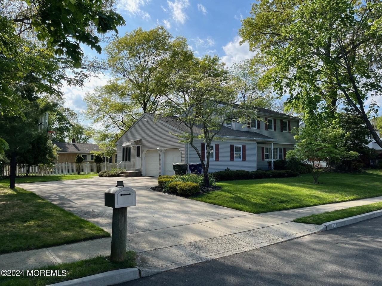 106 Pear St - Photo 2 of 20