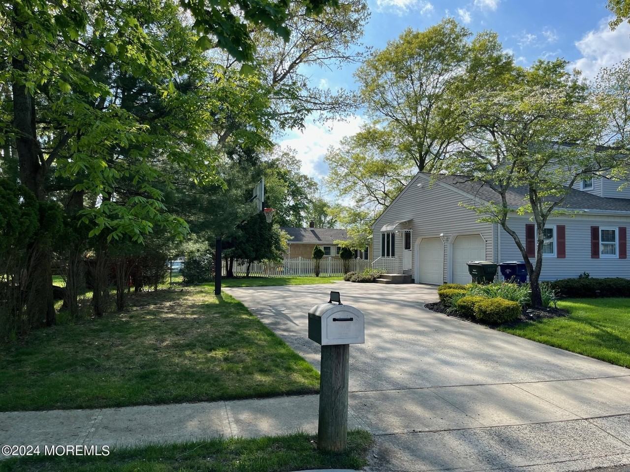 106 Pear St - Photo 3 of 20