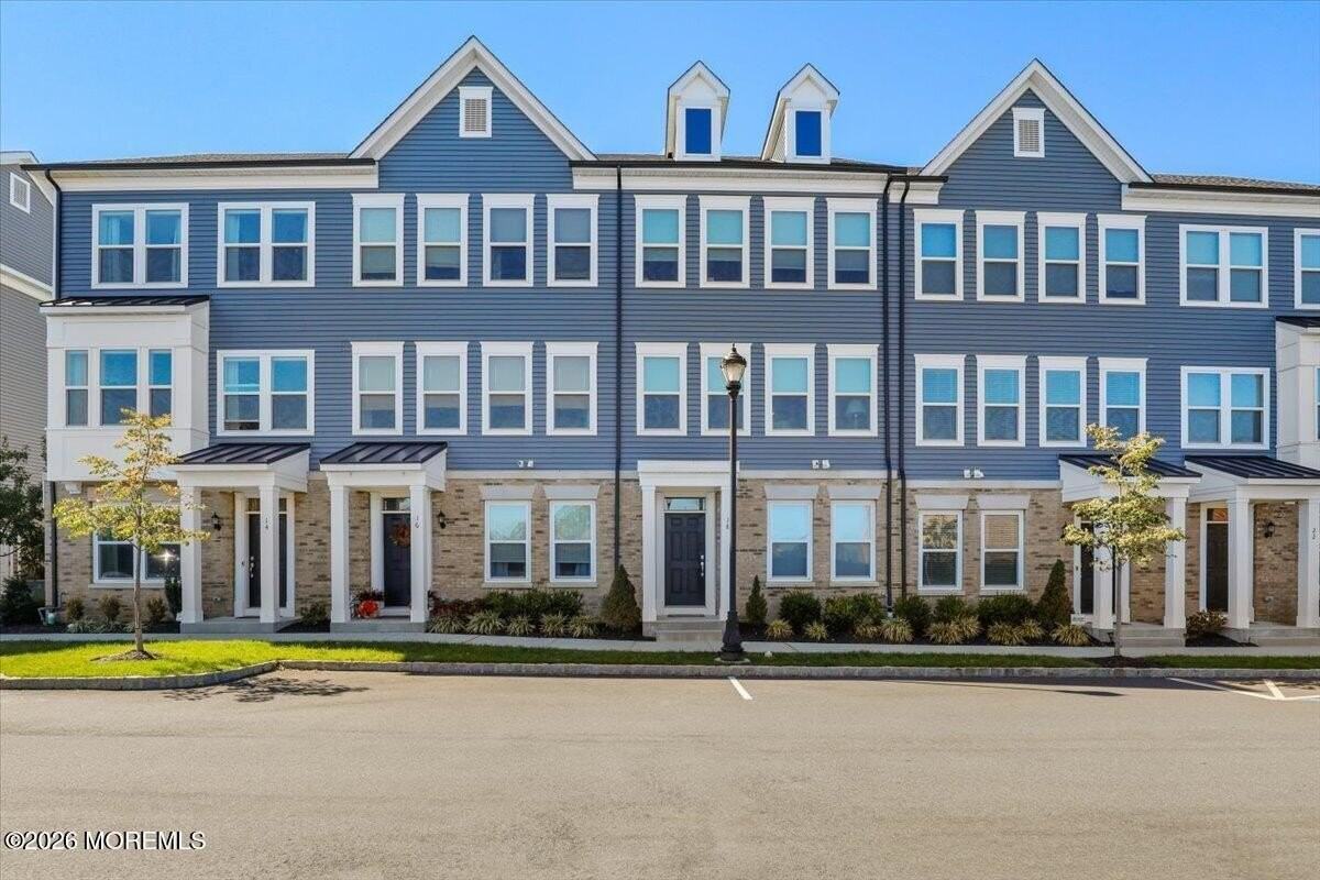 18 Driftwood Cir