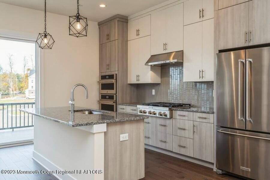 3 Blaisdell Ct - Photo 4 of 32
