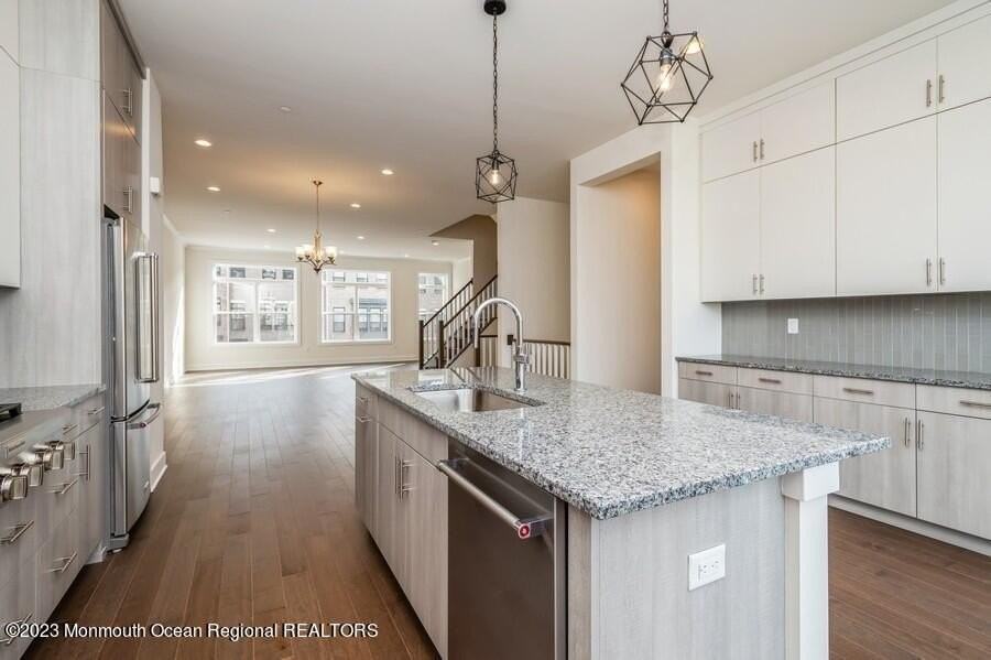 3 Blaisdell Ct - Photo 5 of 32