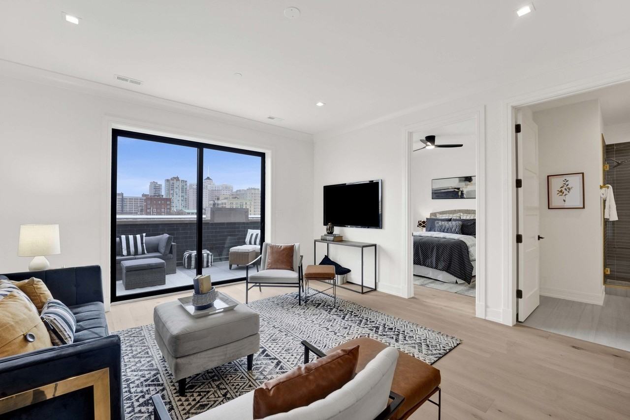 5630 N Broadway St #4E - Photo 5 of 21