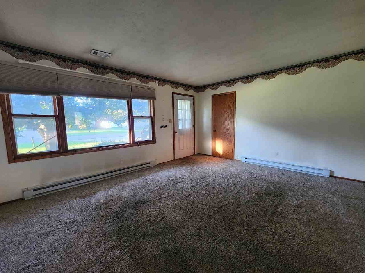 1602 E 1st St - Photo 2 of 14