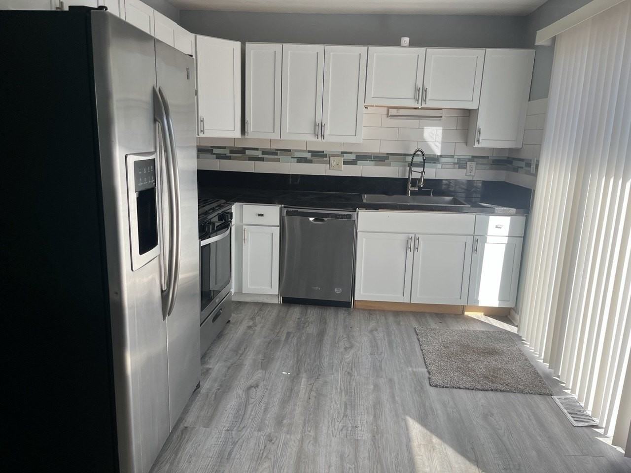 178 Valley Dr - Photo 3 of 10