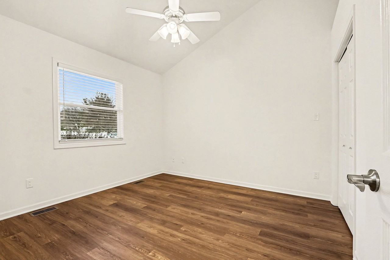 408 Jackson St #B - Photo 5 of 16