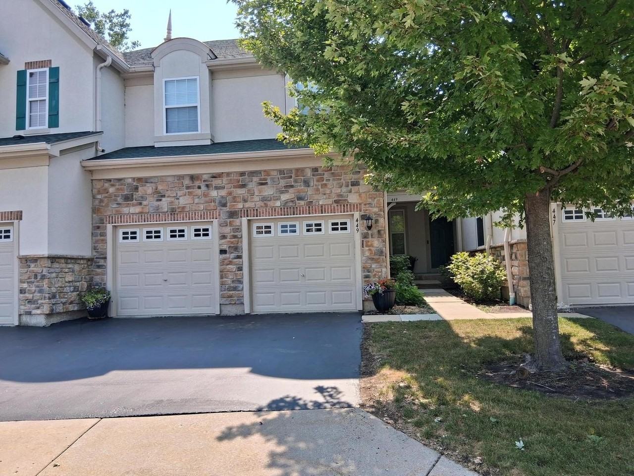 449 Bay Tree Cir - Photo 2 of 41