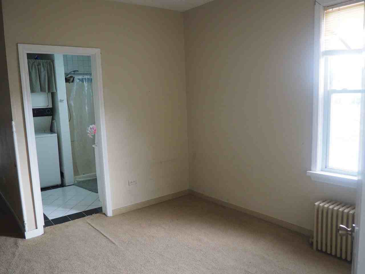 9911 W 143rd St #1 - Photo 5 of 8