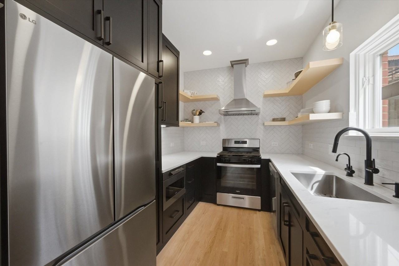 2215 N Wayne Ave #A - Photo 5 of 25