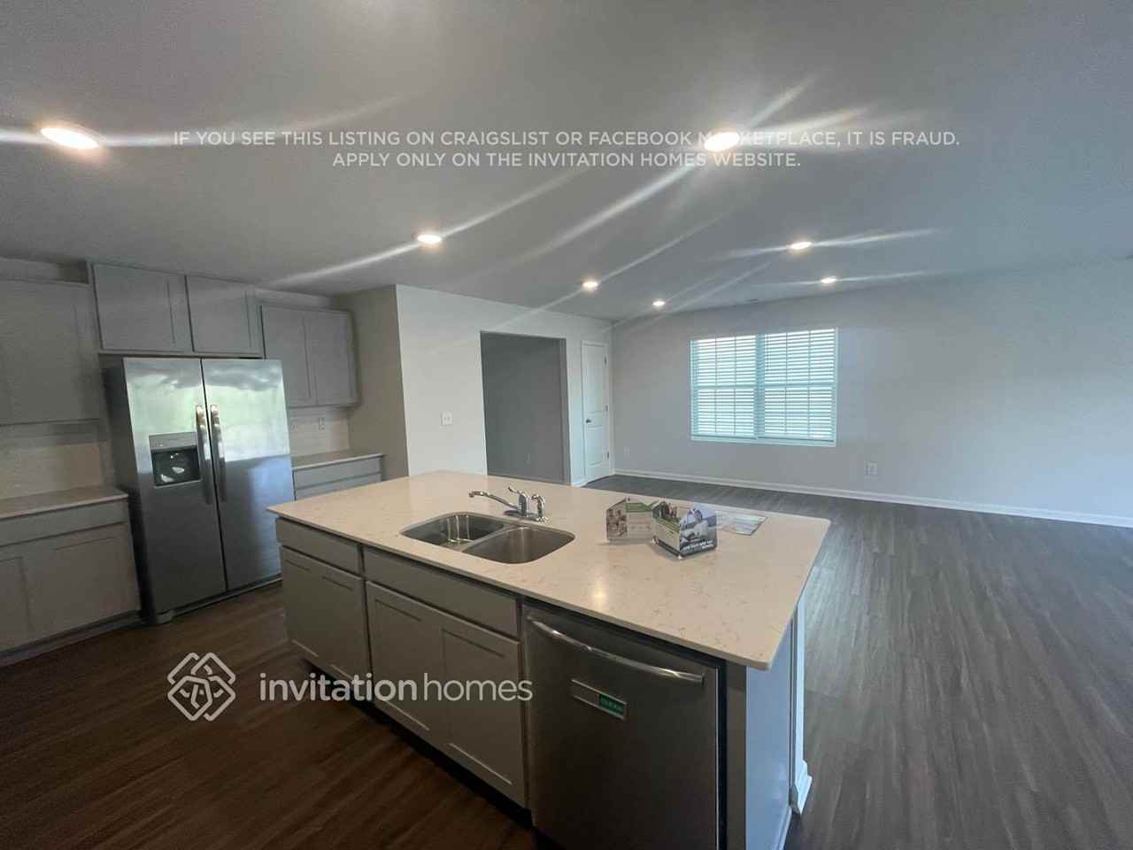 5117 Spring Breeze Blvd - Photo 6 of 21