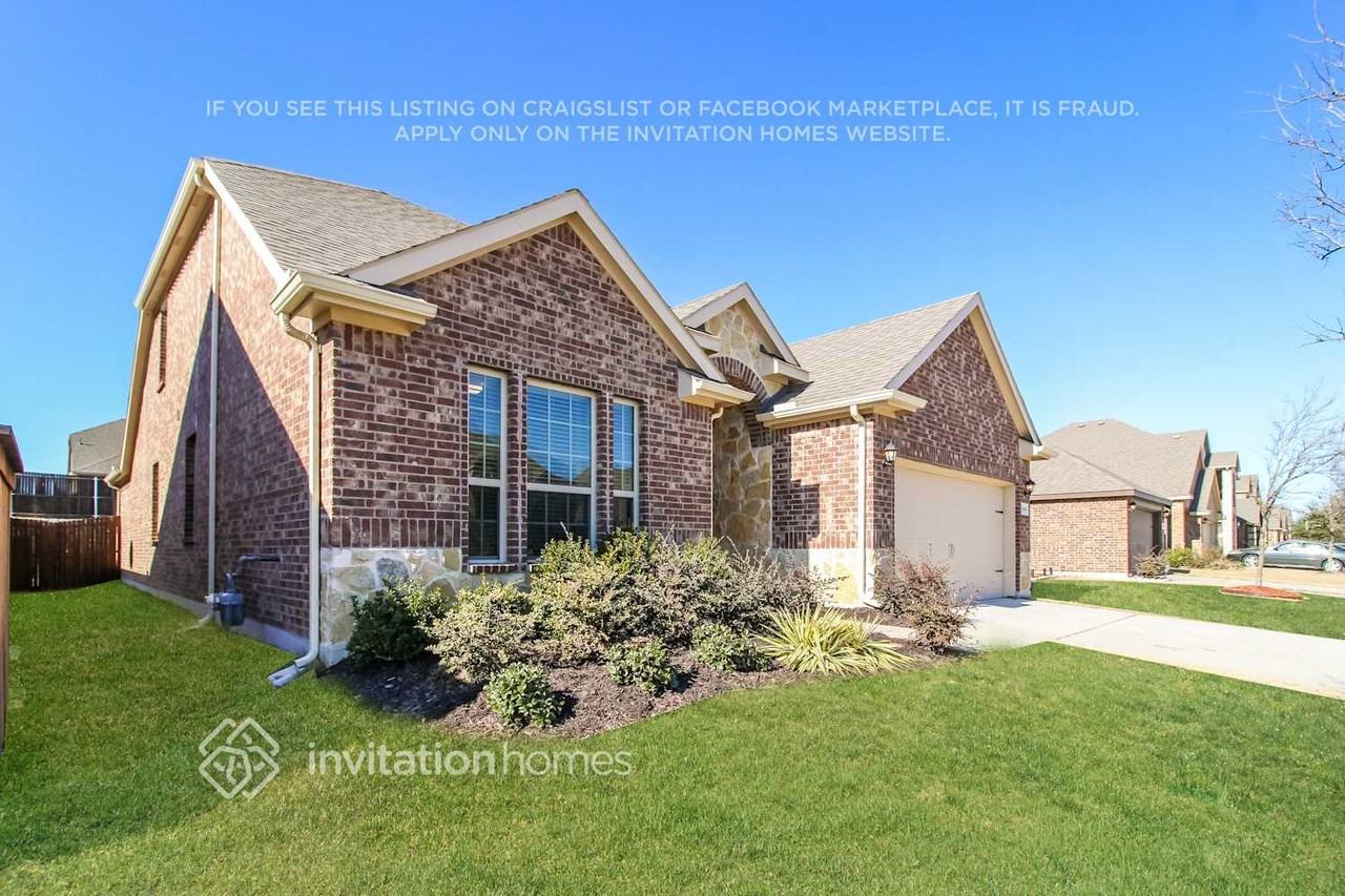 2909 Colorado Dr - Photo 2 of 16