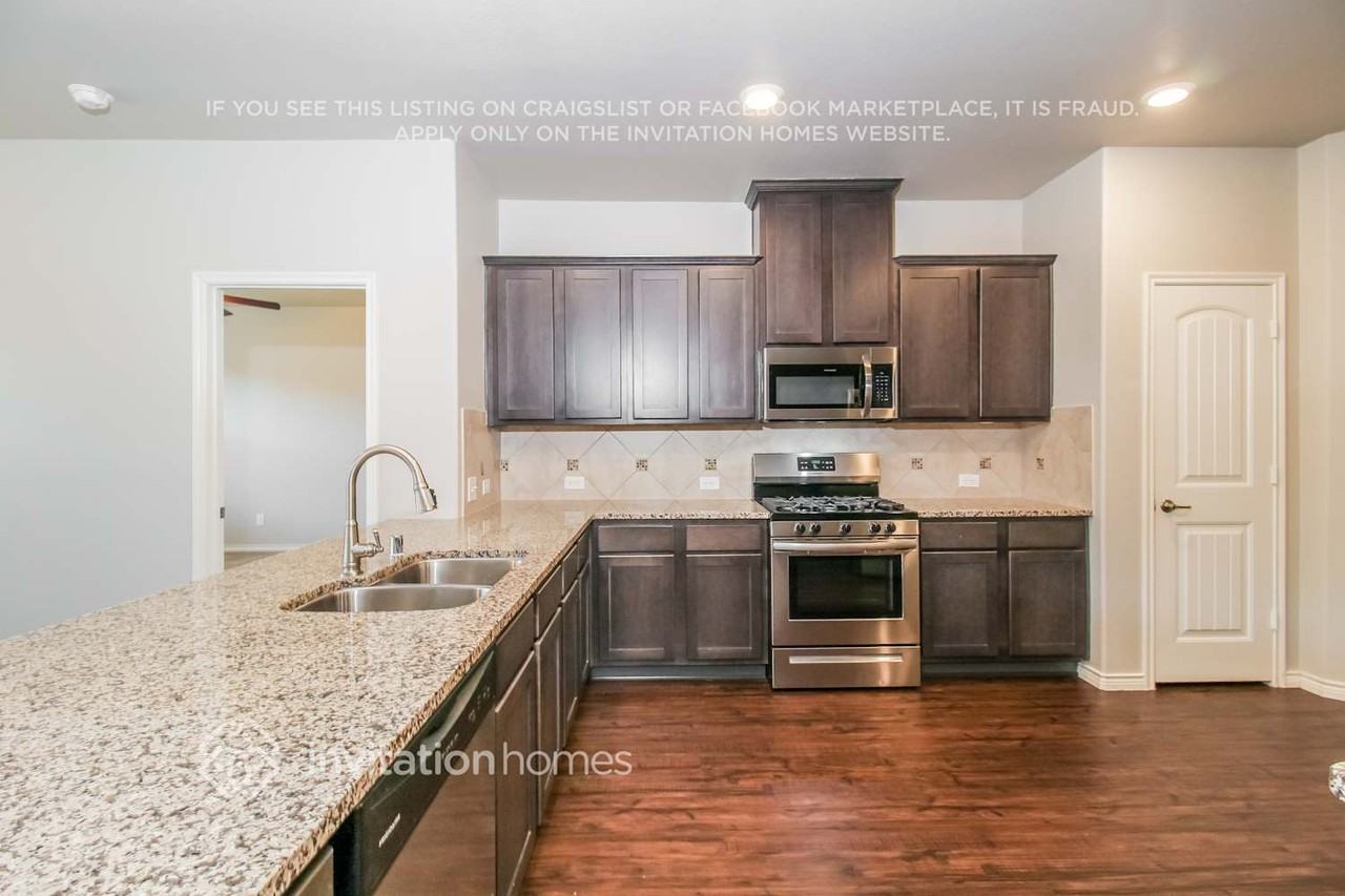 2909 Colorado Dr - Photo 6 of 16