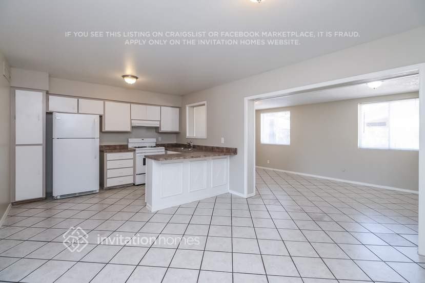 5136 N 78th Ave - Photo 7 of 23