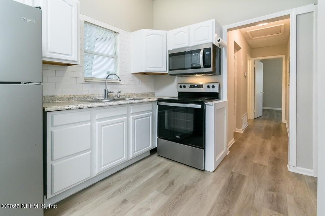 406 Phelps St - Photo 3 of 13