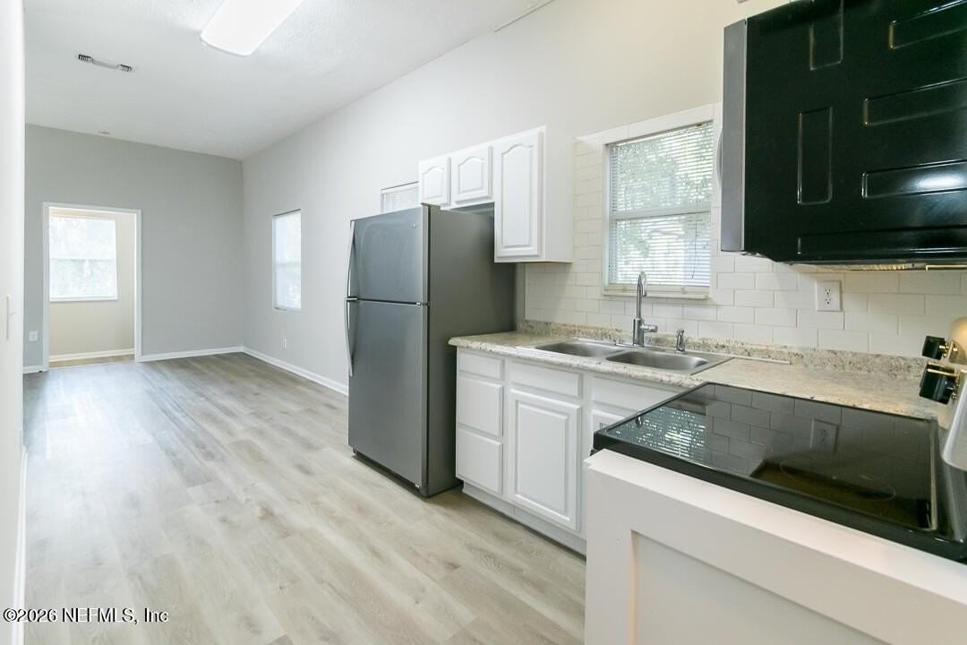 406 Phelps St - Photo 4 of 13
