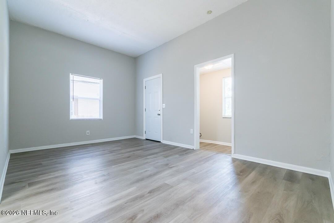 406 Phelps St - Photo 5 of 13
