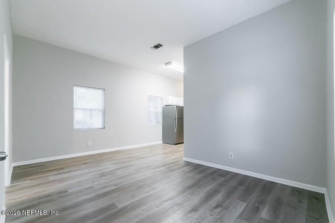406 Phelps St - Photo 6 of 13