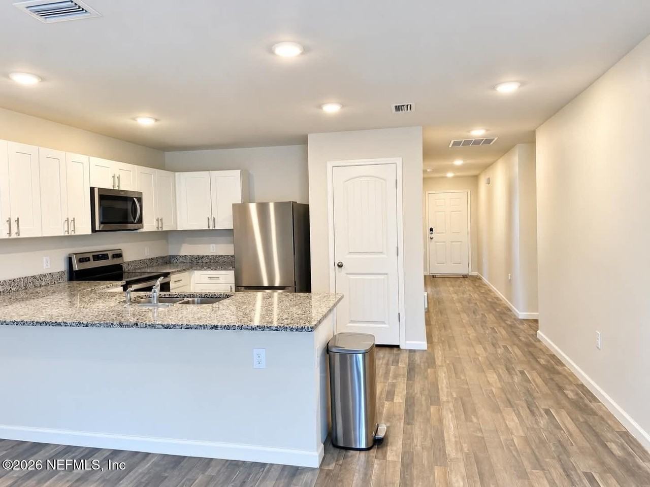 121 Sw Bre Ln - Photo 2 of 8