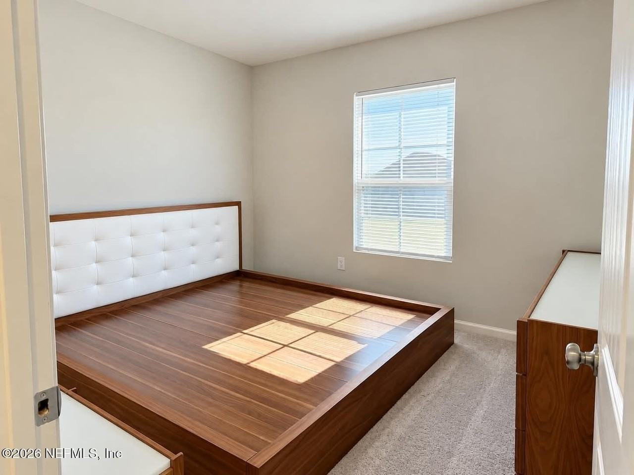121 Sw Bre Ln - Photo 3 of 8