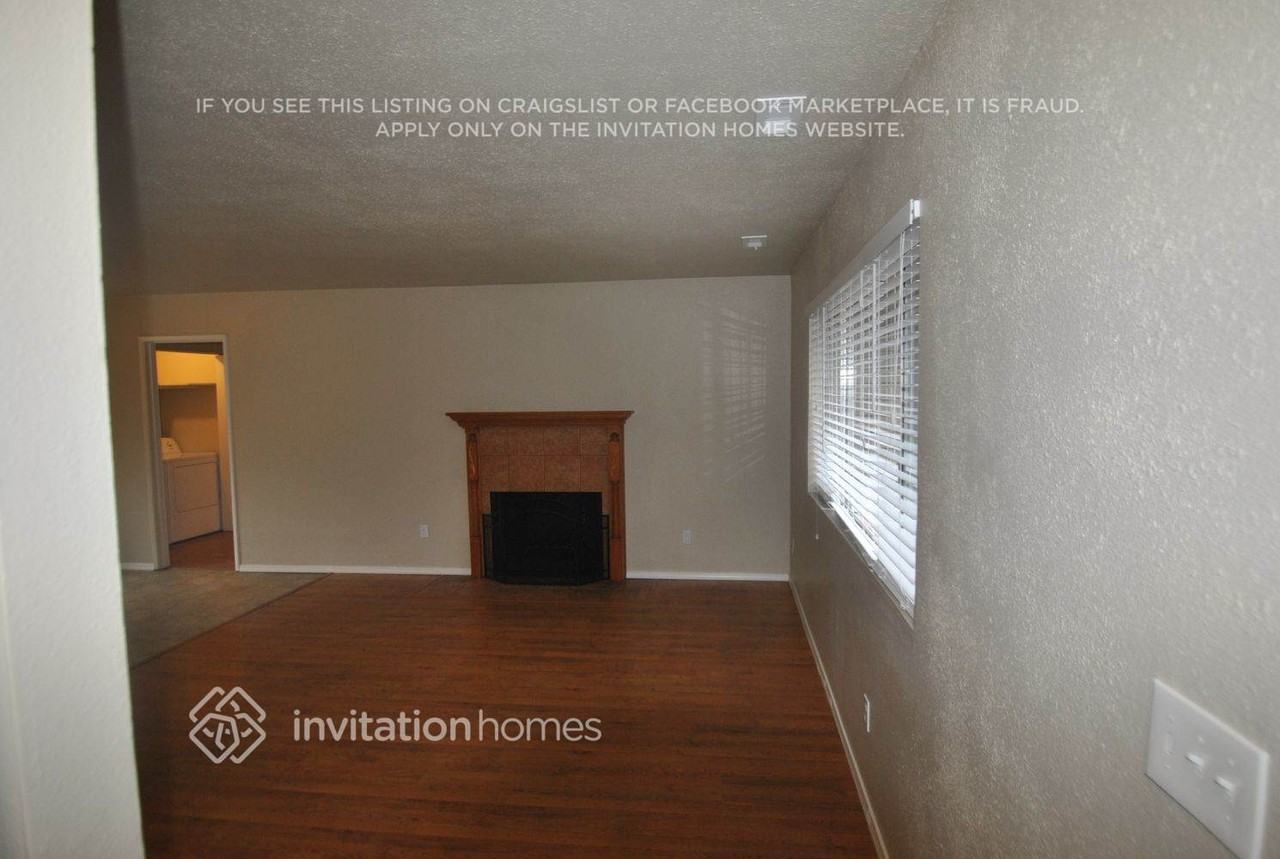 18702 Se 265th St - Photo 2 of 15