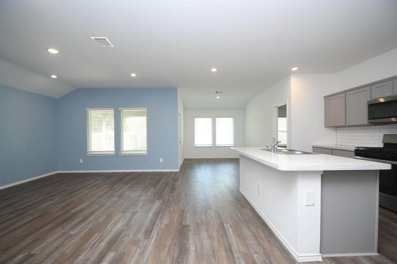 24726 Majestic Cone Ln - Photo 6 of 21