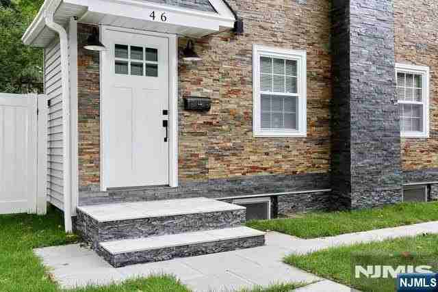 46 Jewett Ave - Photo 2 of 38