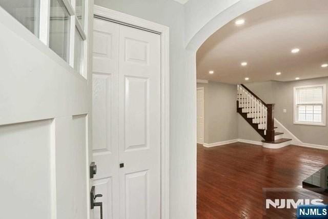 46 Jewett Ave - Photo 3 of 38