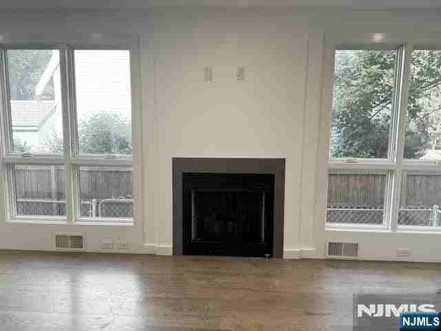86 W Mahan St - Photo 7 of 28