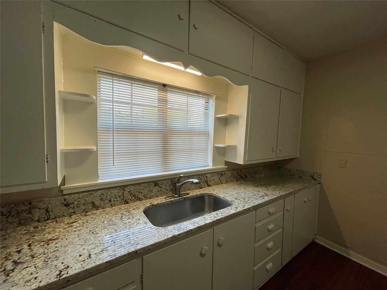 5565 Antilley Rd - Photo 7 of 20