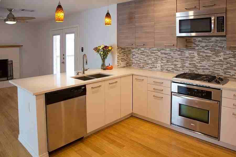 628 Dumont Dr - Photo 4 of 13