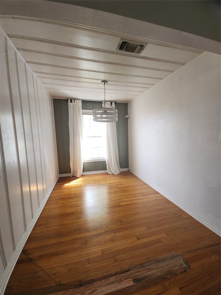 440 S Main St - Photo 6 of 18