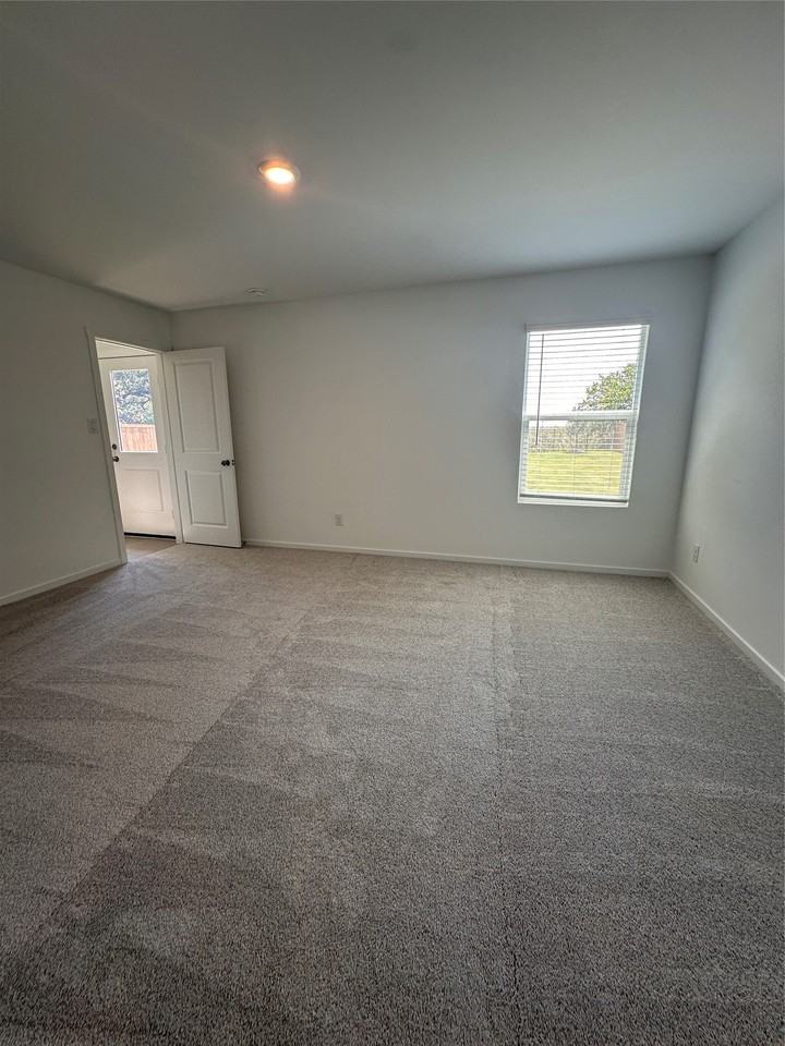 3208 Tarpan Ct - Photo 7 of 15
