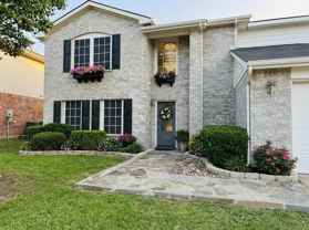 2500 Sierra Dr - Photo 1 of 1