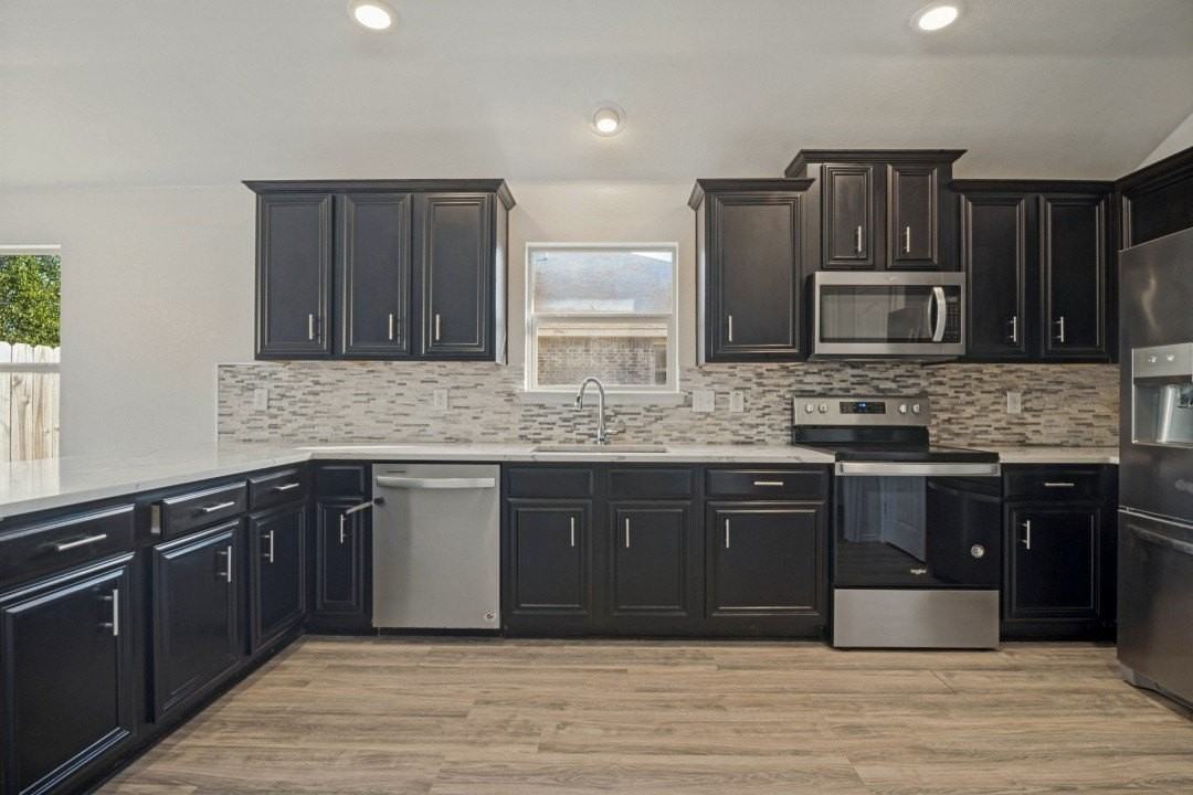 2815 Briarbrook Dr - Photo 4 of 12